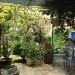 Istanbul بيت ضيافة